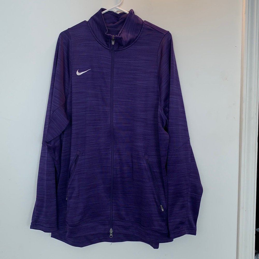 Nike women’s workout jacket sz XXL